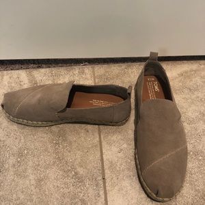 Toms suede slip ons
